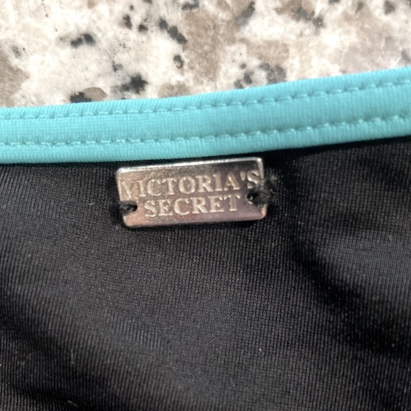 👙 New Victoria’s Secret Size Small Bikini Bottoms 👙 - Picture 6 of 9